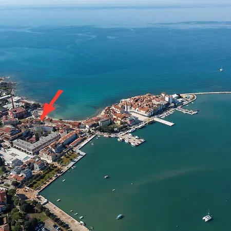 By The Sea - 27268 Daire Umag